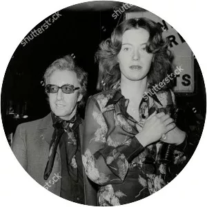 Miranda Macmillan - Socialite