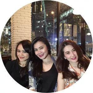 Mirna Ariany - Olla Ramlan's sister