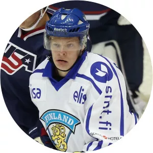 Miro Aaltonen - Ice hockey forward
