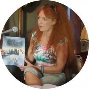 Mirtse Zsuzsa - Poet