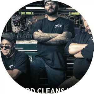 Misfit Garage: Richard Cleans House