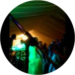 Miss Monument - Musical artist