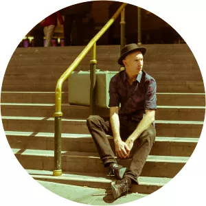 Mitch Dean - Singer-songwriter