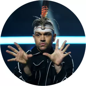 Mitch Tambo - Singer