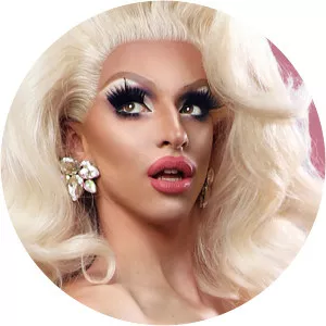 Miz Cracker