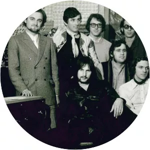 Mladi levi - Musical group