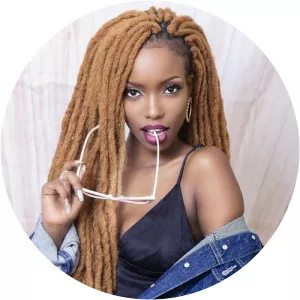 Mo'W Kanzie - Musical artist