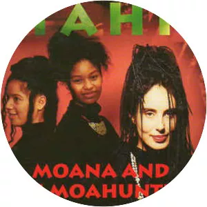 Moana and the Moahunters