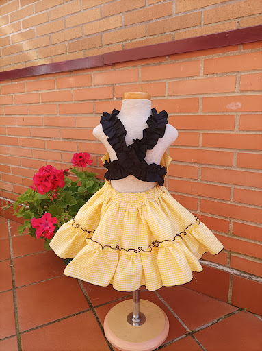 Moda infantil Angelitos de Yema - Needlework shop in Villaviciosa, Asturias, Spain