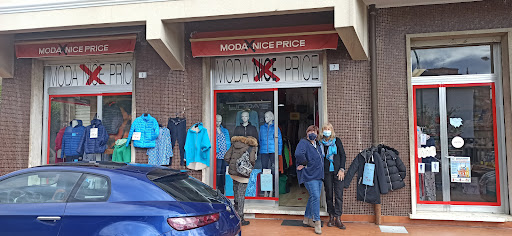 Moda NICE PRICE abbigliamento - Clothing store in Mignanego, Italy