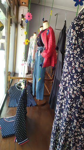 Modas Mayja Laviana - Clothing store in Pola de Laviana, Spain