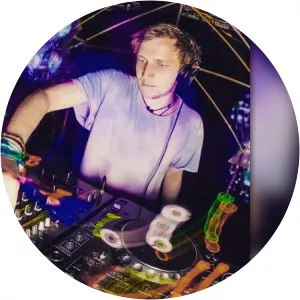 module virus chris rich