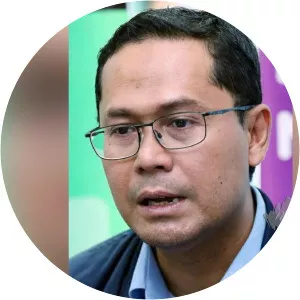 Mohd Asmirul Anuar Aris - Politician