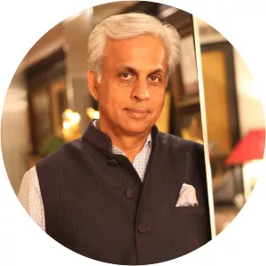 Mohit Gujral - Chief Executive Officer of DLF