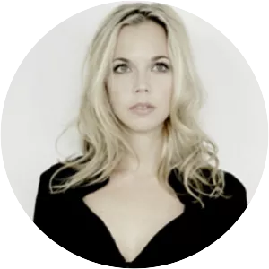 Mojca Erdmann - German soprano