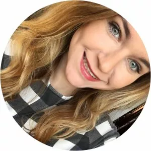 Molly Bean - Actress