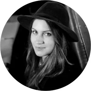 Molly Louisa Whitehall - Jack Whitehall's sister