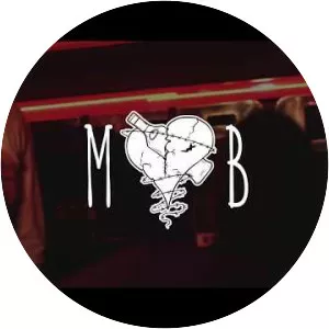 МОЛОДОСТЬ ВНУТРИ - Musical group