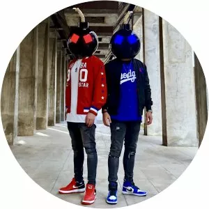 MOLOW - Musical group