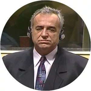 Momir Nikolić