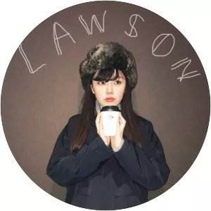 Momo Mashiro - Musical artist