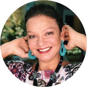 Monica Sangalo photograph