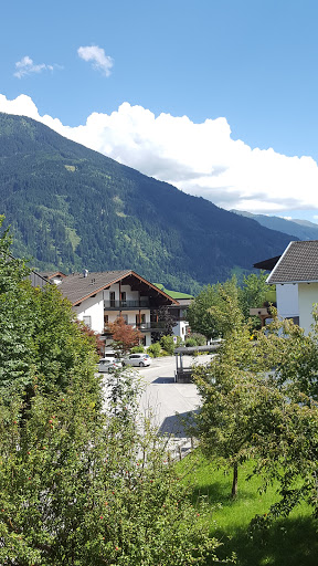 Monika Appartaments - Holiday apartment in Fugen, Austria