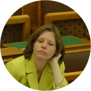 Mónika Bartos
