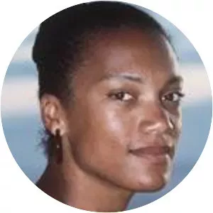 Monique Éwanjé-Épée