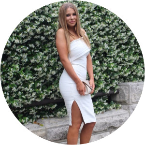 Monique Fowler - Actress