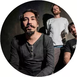 Monovine - Musical group