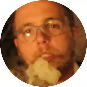 Monrra Straps - Musical artist