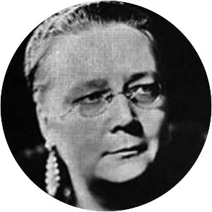 Montague Egg - Fictional character