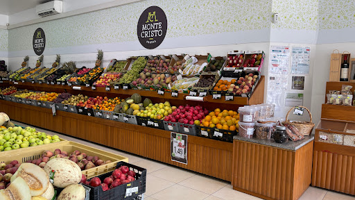 Monte Cristo frutas - Grocery store