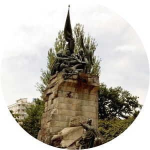 Monument to the heroes of Puente Sampayo