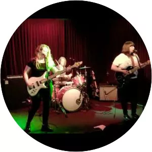 Moody Beaches - Musical artist