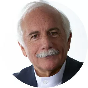 Moshe Safdie - Architect