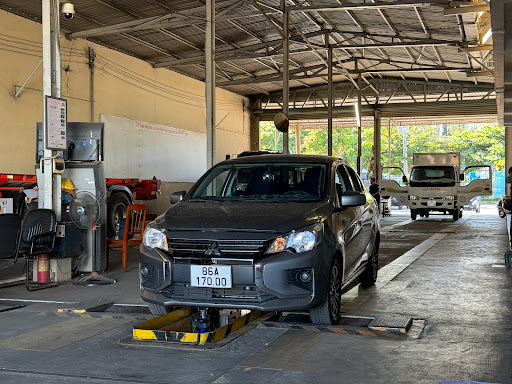 Motor Vehicle Registration Center 86.01S