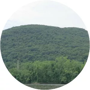 Mount Nonotuck - Peak in Massachusetts