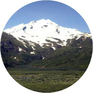 Mount Recheshnoi - Stratovolcano in Alaska