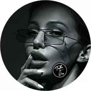 Moxura - Musical artist