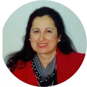 Müjgan Şerefhanoğlu - Nurettin Sözen's wife