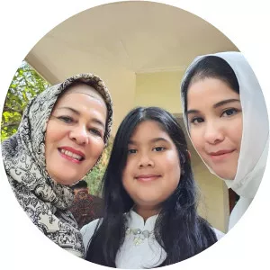 Mulyaningsih photograph