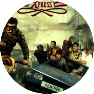 Mumbai Express - 2005 ‧ Comedy ‧ 2h 32m