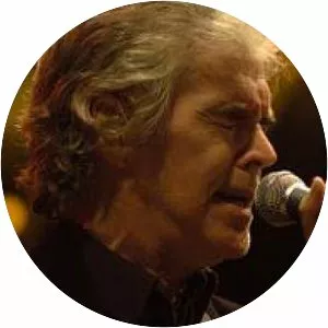 Mummy Calls - Pop band