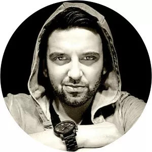 murat uyar beeskov - Musical artist
