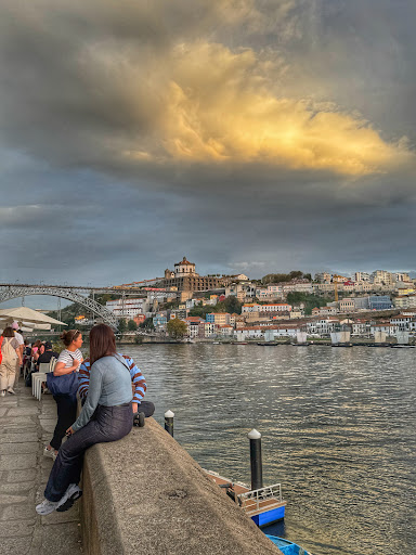 Muro dos Bacalhoeiros 