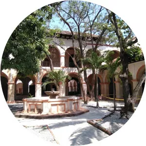 Museo de la Laca and the Santo Domingo monastery
