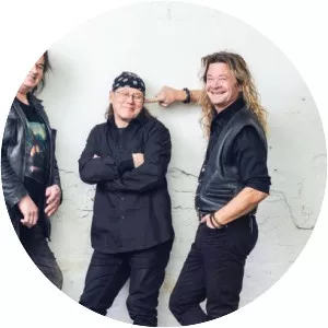 Mustat Enkelit photograph