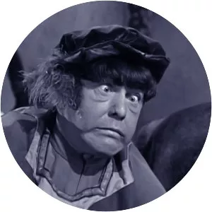 Musty Musketeers - 1954 ‧ Black and white/Short ‧ 16 mins